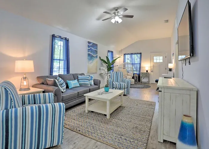 St Augustine Beach Cottage Walk To Water!